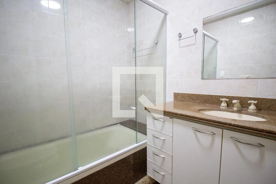 Apartment, 184 m², with a bathtub — photo 4