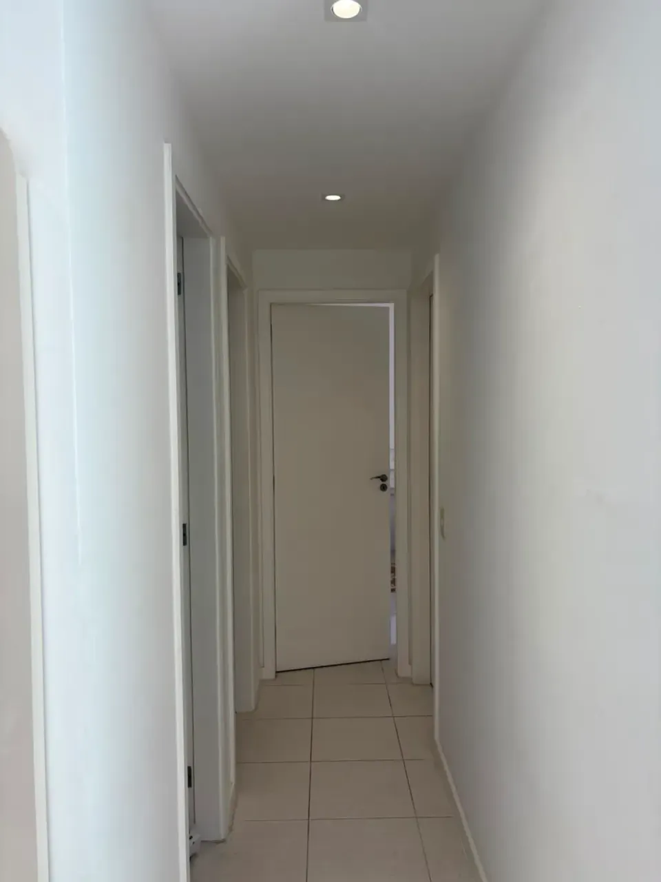Furnished 3-bedroom apartment with 2 bathrooms — photo 11