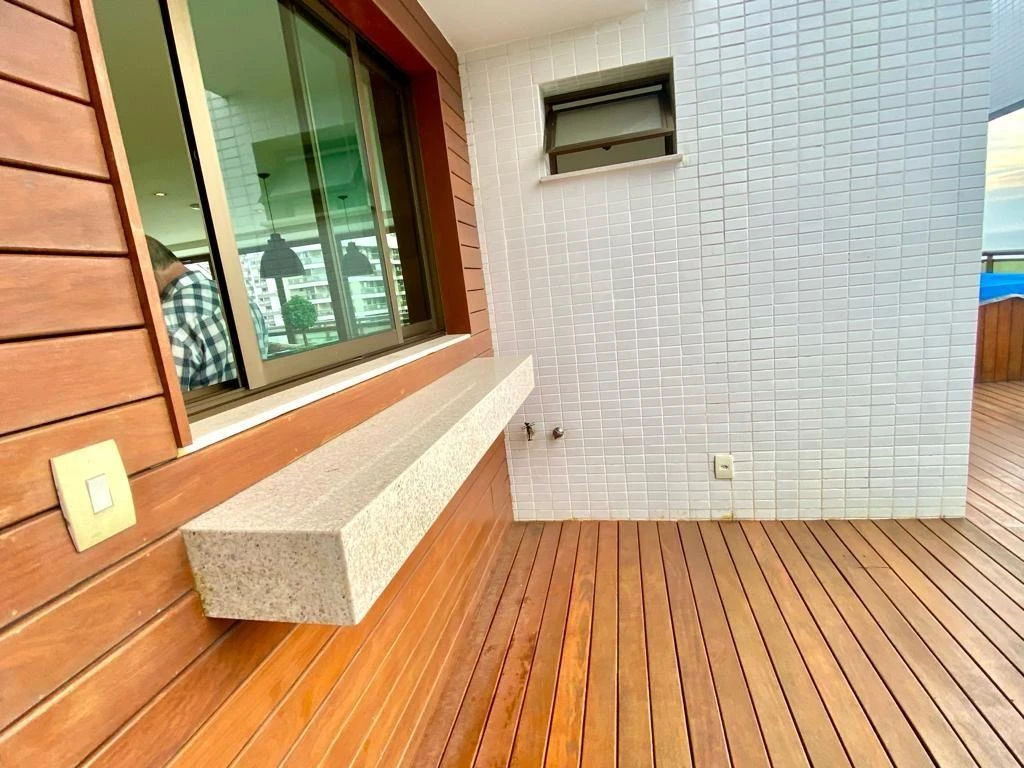 Furnished penthouse with balcony and open-plan kitchen — photo 25