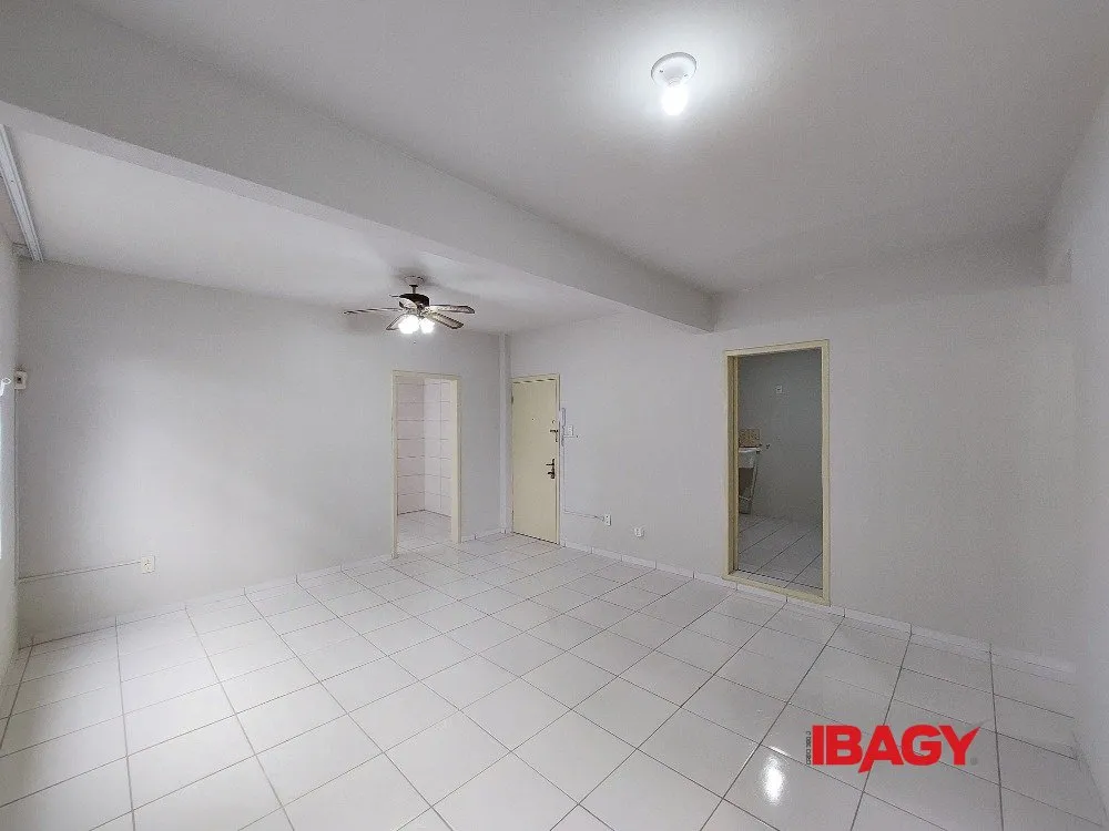 Apartment with 2 bedrooms and 1 bathroom, 64 m² — photo 30