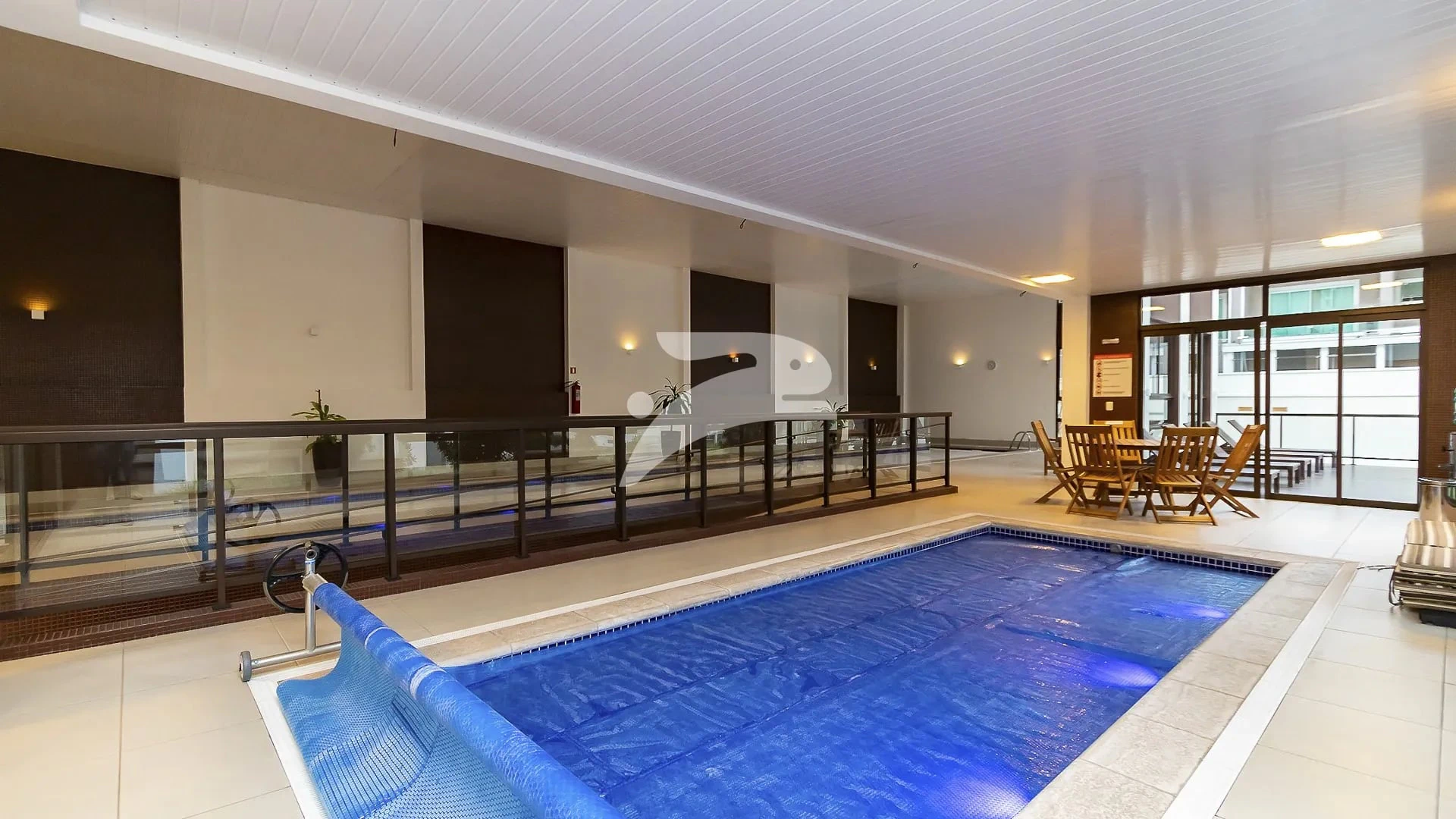 Top-floor apartment with 2 bedrooms and private terrace — photo 9