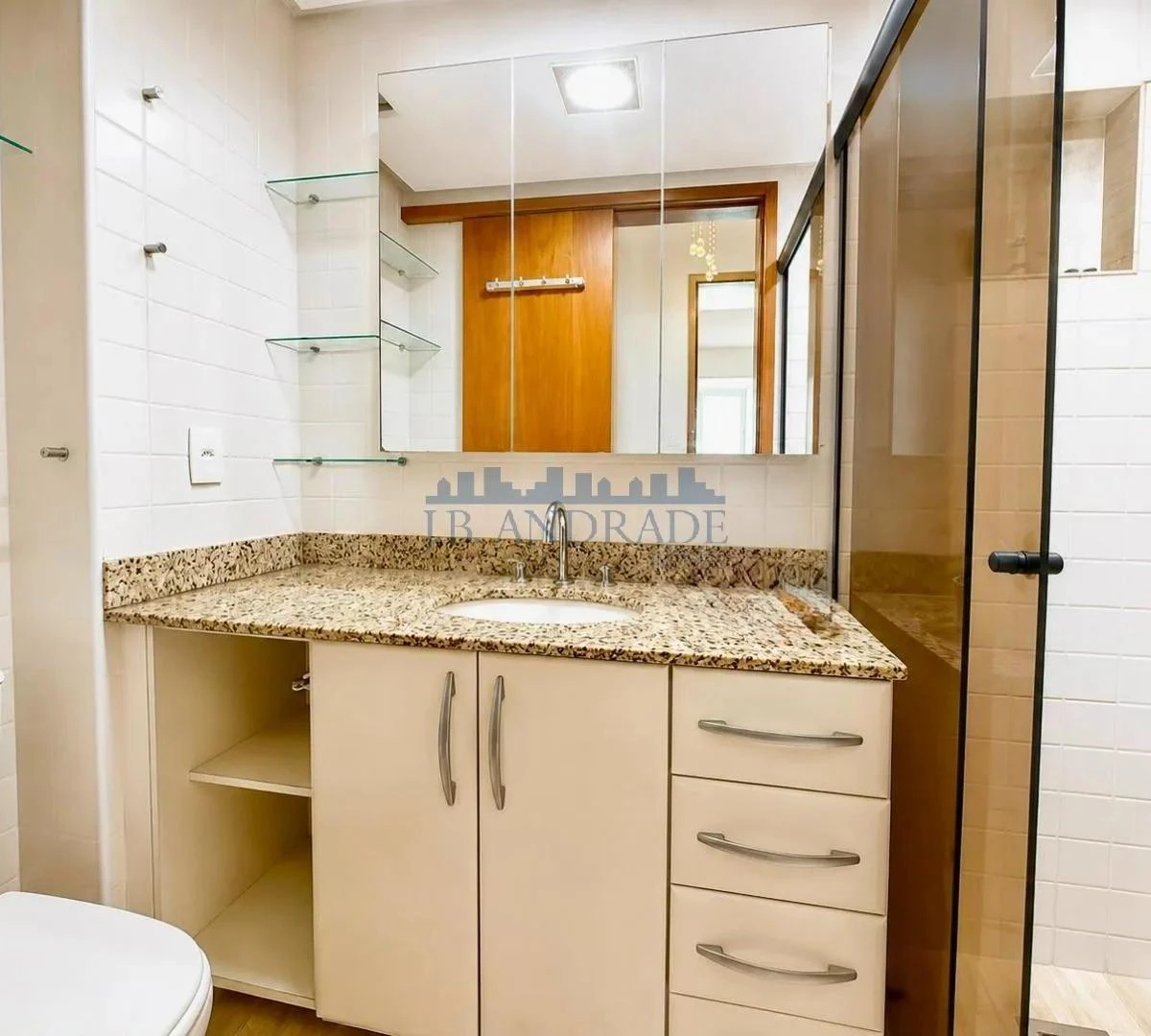 3-bedroom apartment with 3 baths and 2 parking spots — photo 23