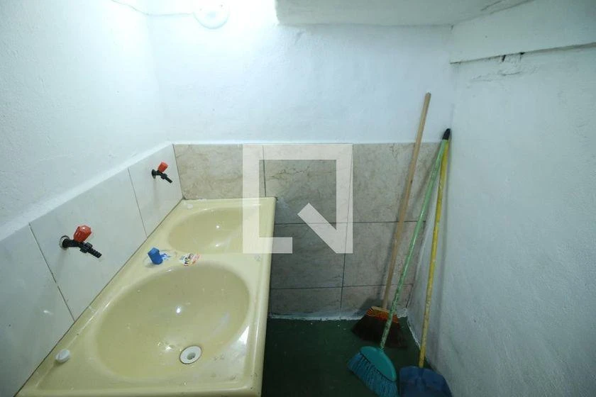 Rental house with 3 bedrooms and a balcony — photo 38
