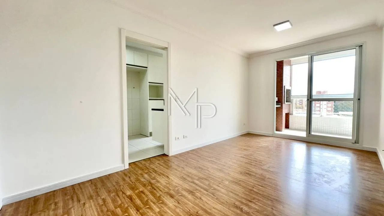 3-bedroom apartment with a grill on the balcony — photo 5