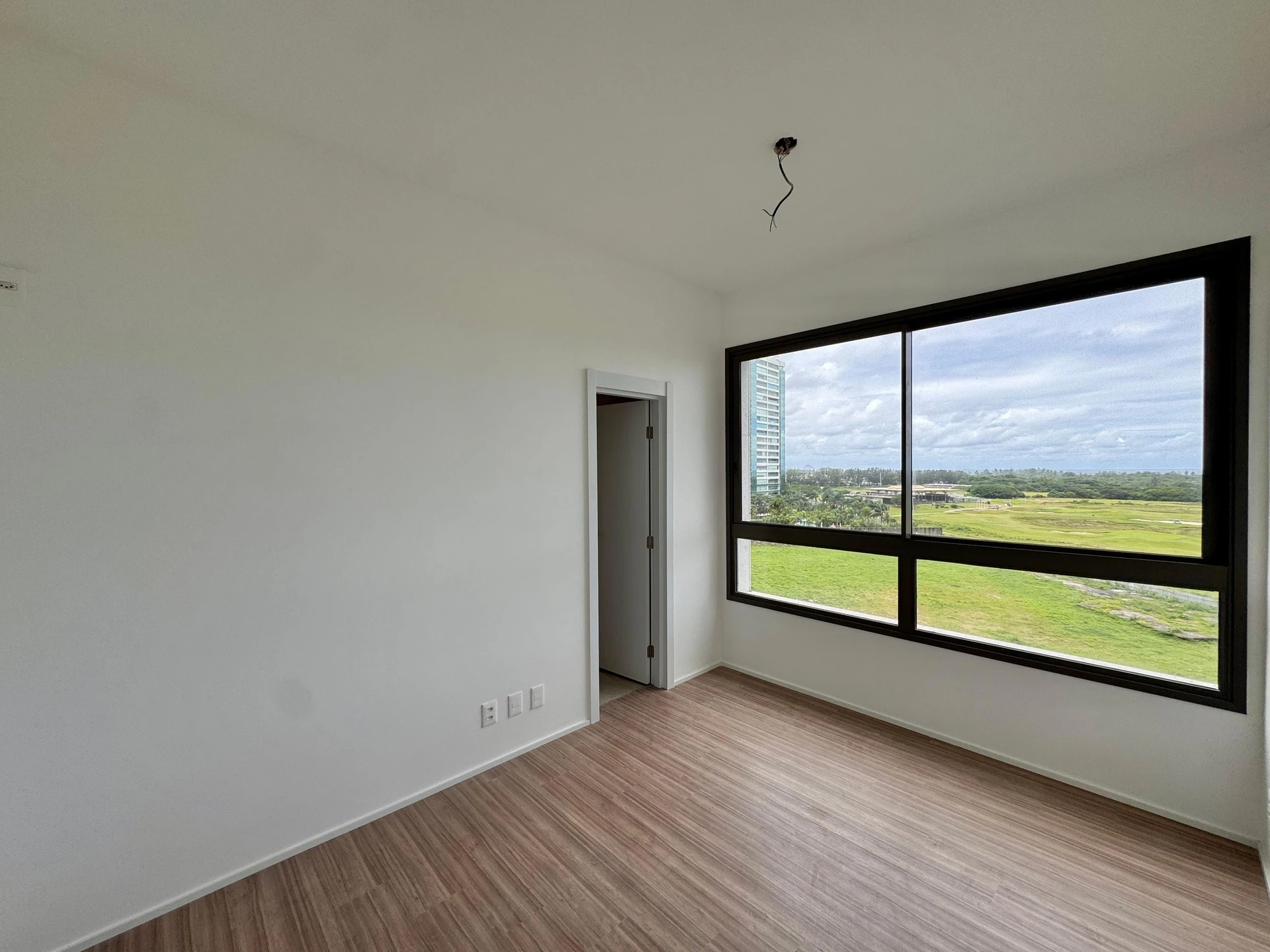3-bedroom apartment with a home office — photo 50