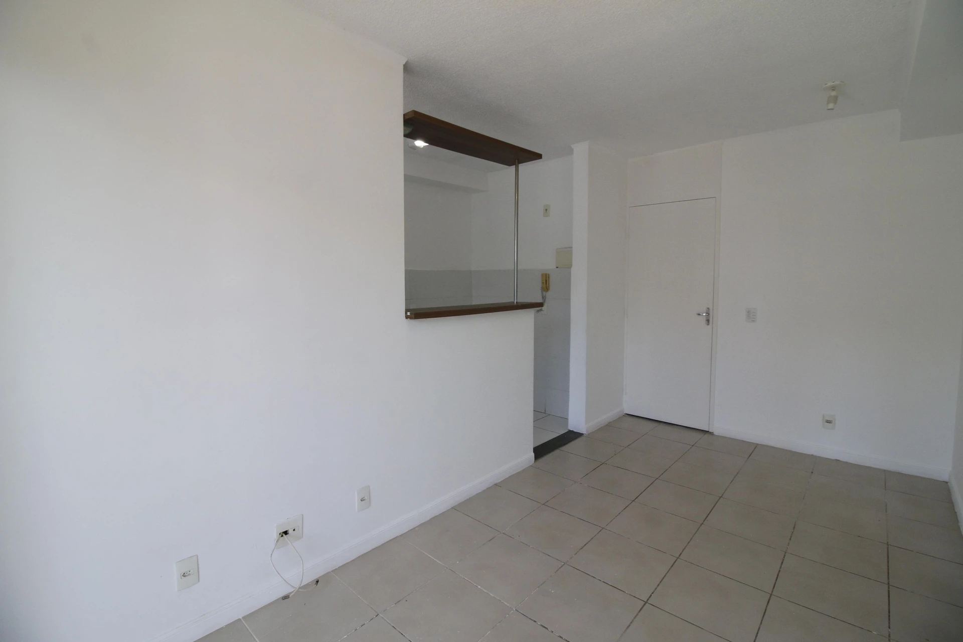 2-bedroom apartment in a building with a gym — photo 31