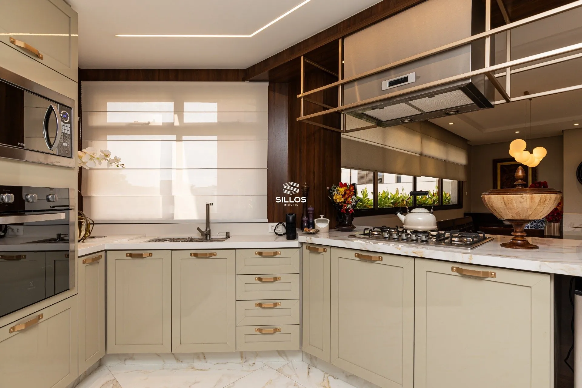 Apartamento para alugar com 262 m², 3 dormitórios e sacada — photo 13