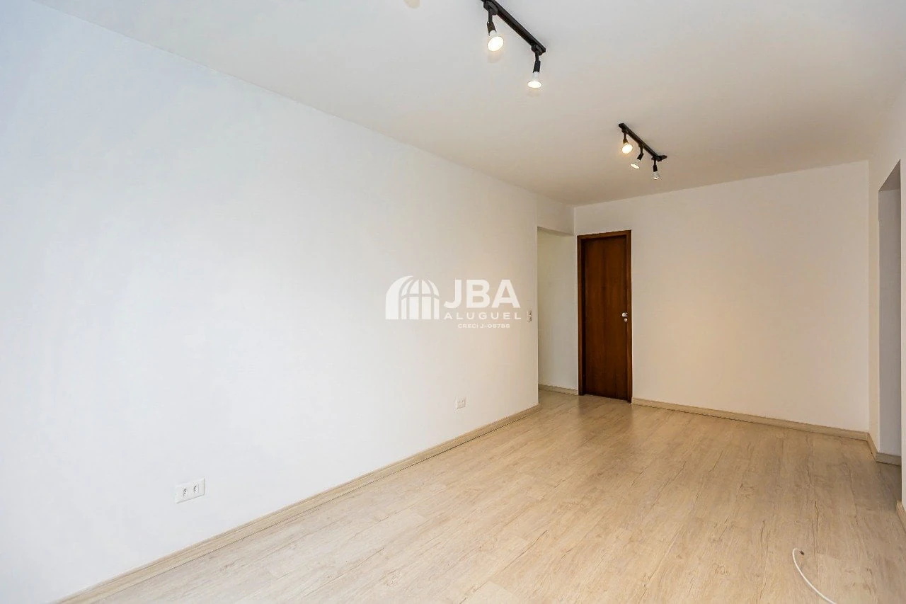Apartment, 74 m², with wood or laminate floors — photo 22