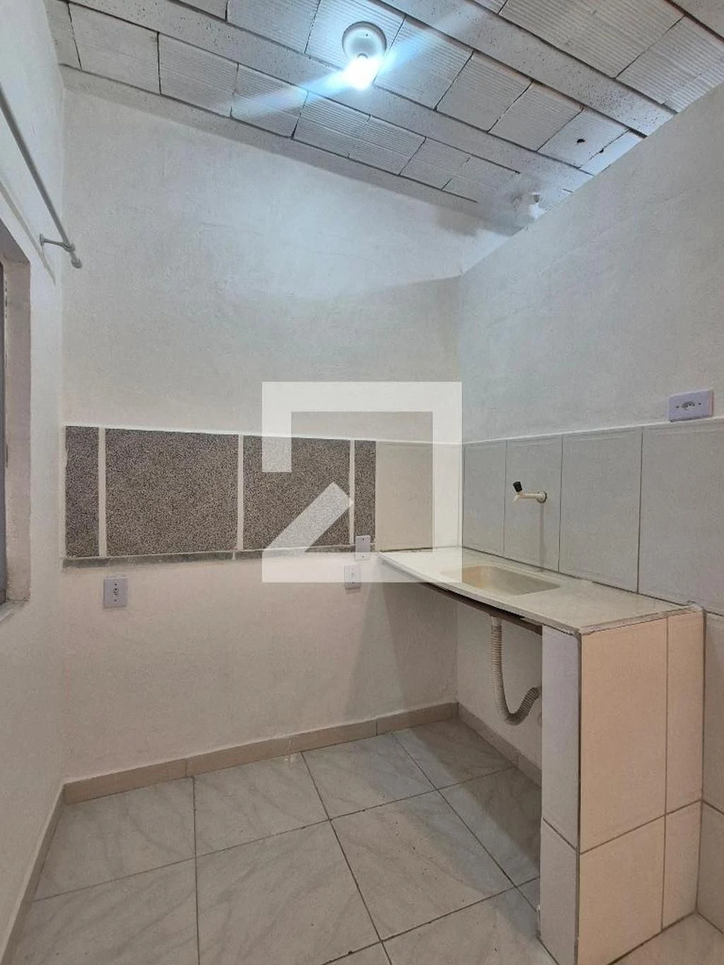 Studio with 1 bedroom and en-suite bathroom, no parking — photo 6