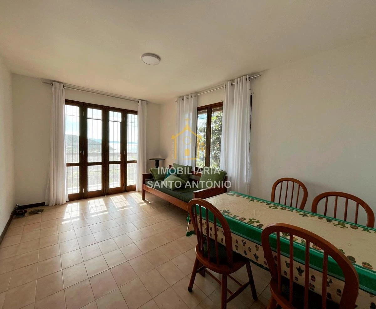 3-bedroom house with a water view in Florianópolis — photo 13