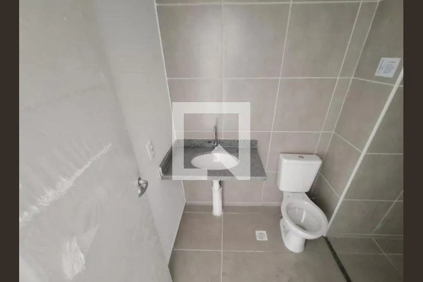 1-bedroom apartment with balcony and 38 m² — photo 14