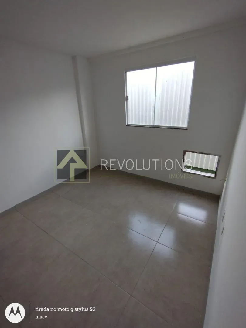 2-bedroom apartment with balcony and laundry area — photo 28
