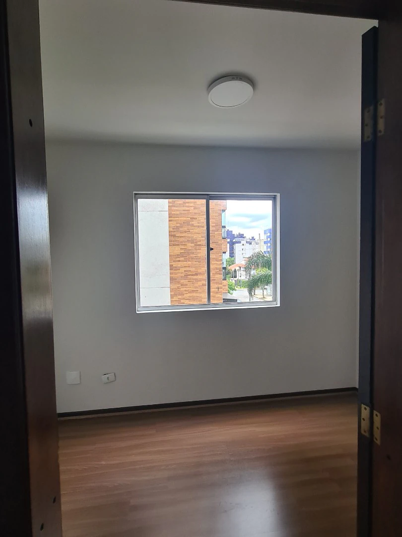 Apartment, 49 m², with wood or laminate floors — photo 7