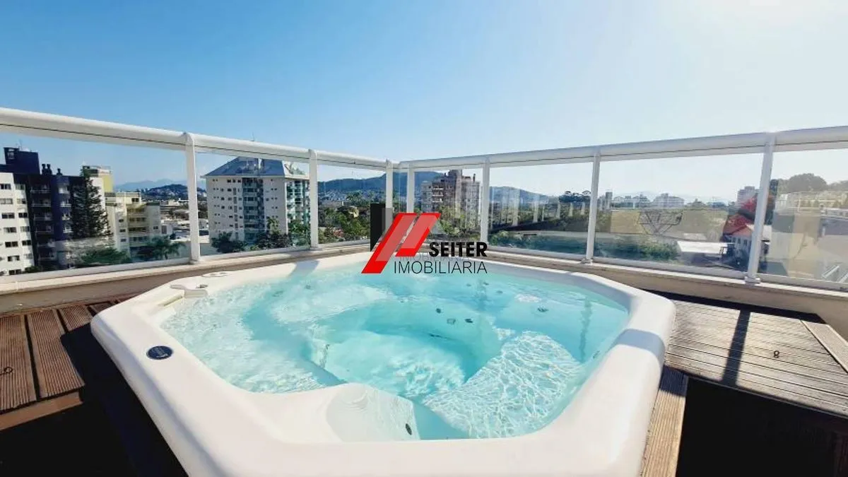 Меблированная квартира 227 м² с встроенным грилем на балконе — photo 16
