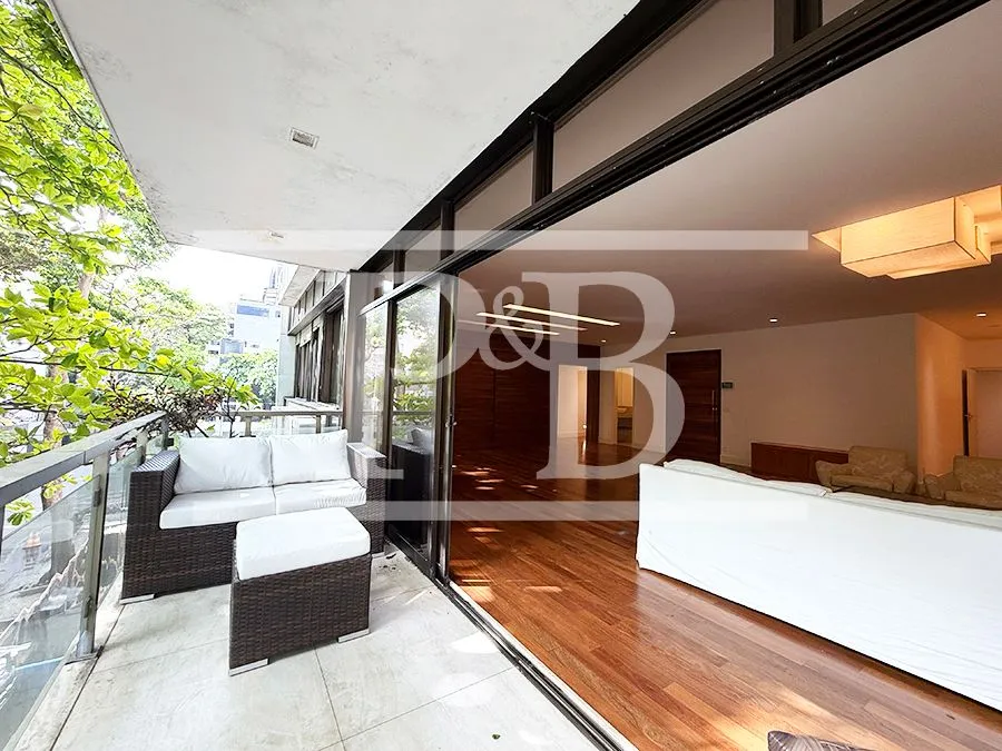 3-bedroom apartment with 261 m² and 2 bathrooms — photo 17