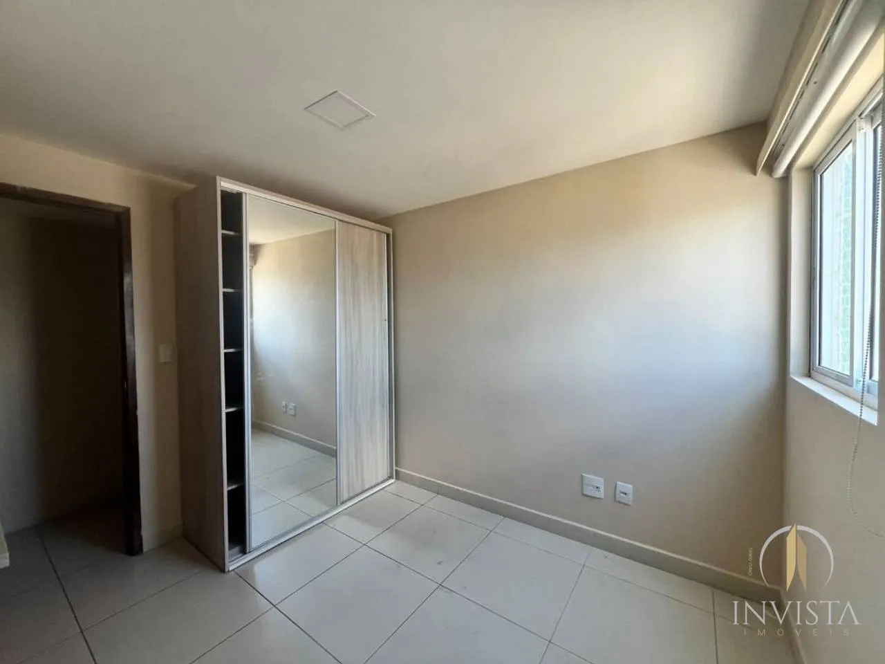 3-bedroom apartment with a walk-in closet — photo 13