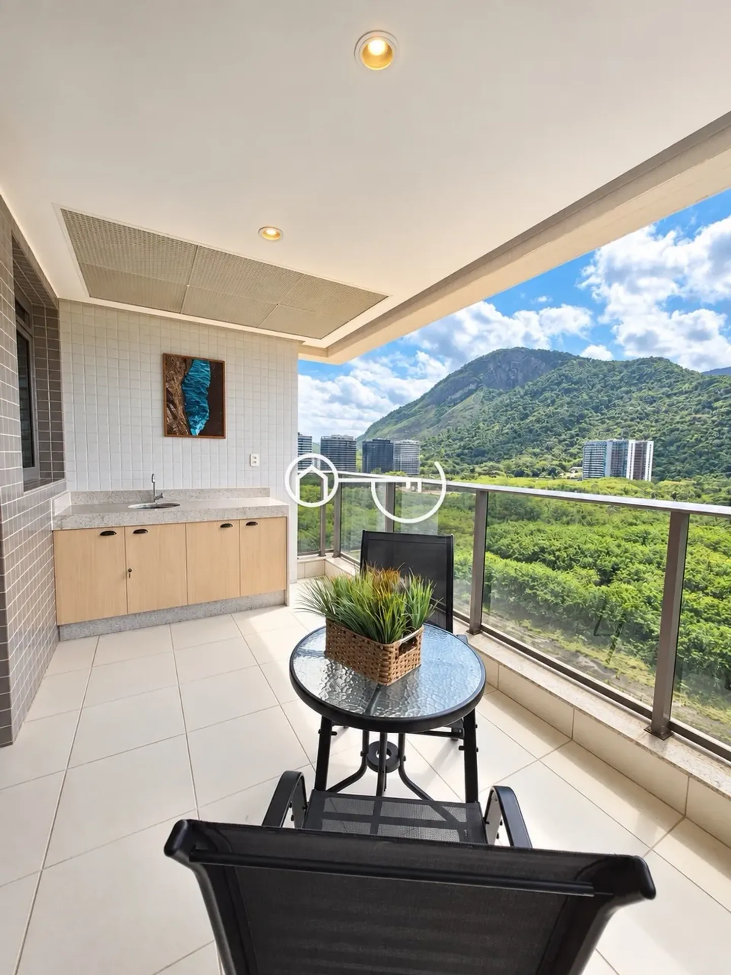 Furnished apartment, 93 m², with a mountain view — photo 28