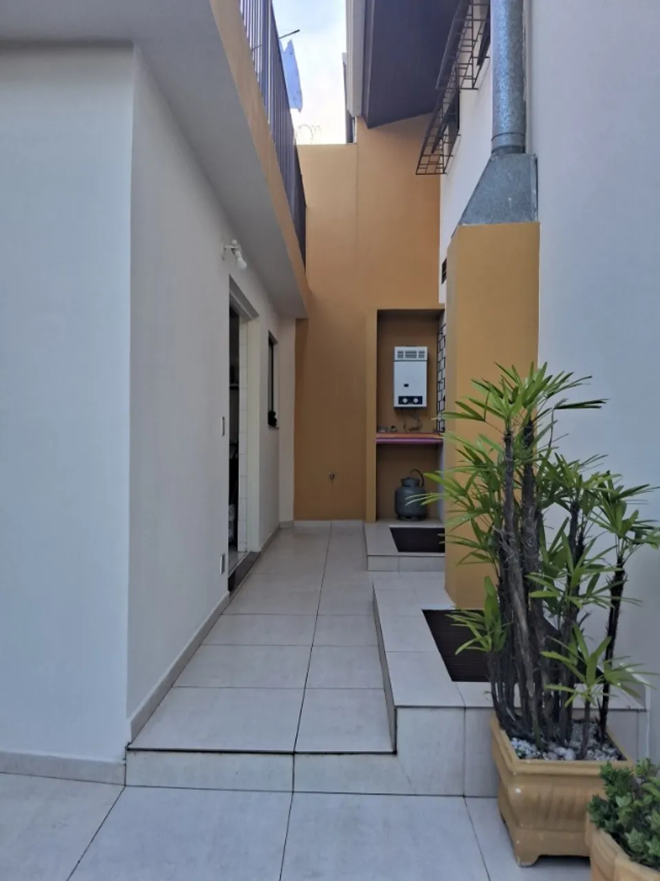 Furnished house, 225 m², with a walk-in closet — photo 9