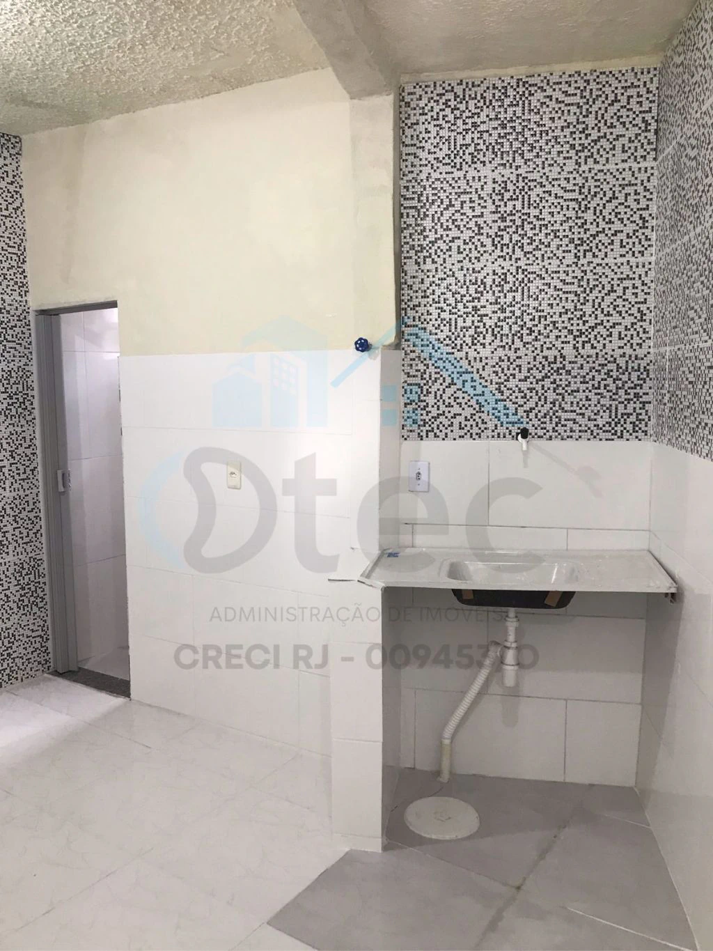 Будинок з 1 спальнею та 1 ванною без паркування — photo 2