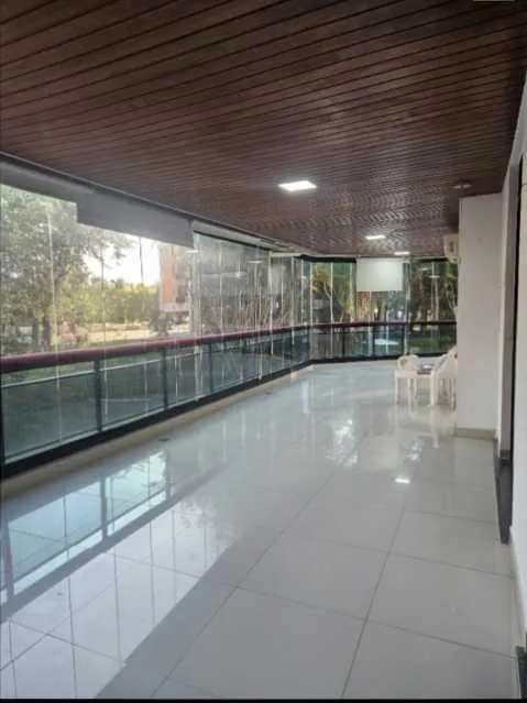 Apartment with 4 bedrooms and 5 bathrooms — photo 6