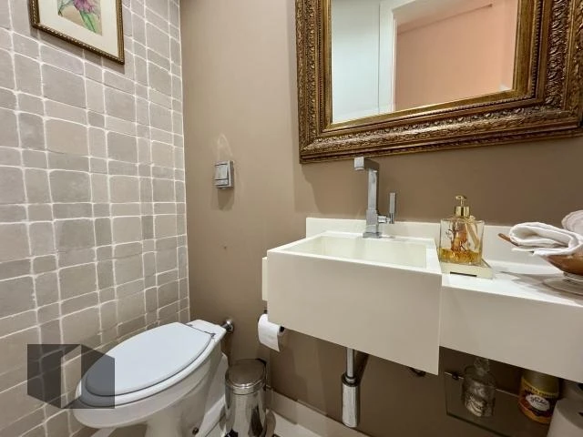 Apartamento mobiliado de 3 quartos com varanda envidraçada — photo 14