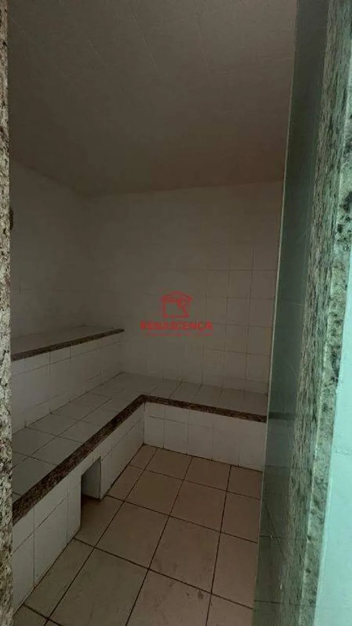 Apartamento com 3 quartos e cozinha integrada com fogão a gás — photo 10