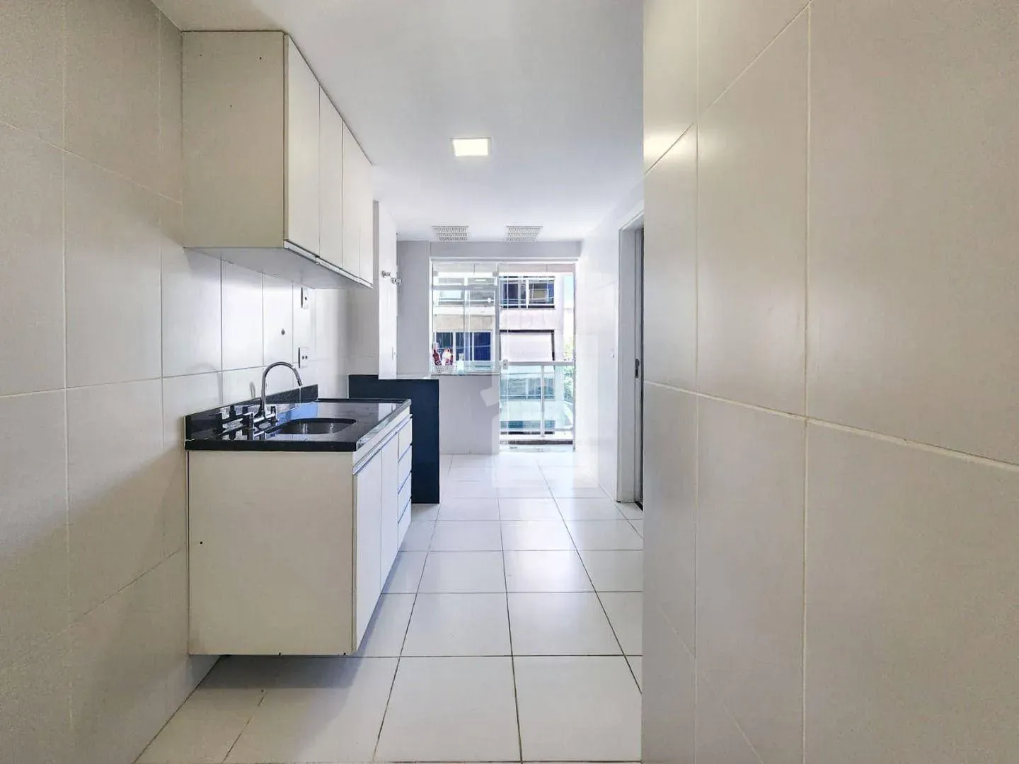 3-bedroom apartment with 97 m² and 2 parking spaces — photo 29