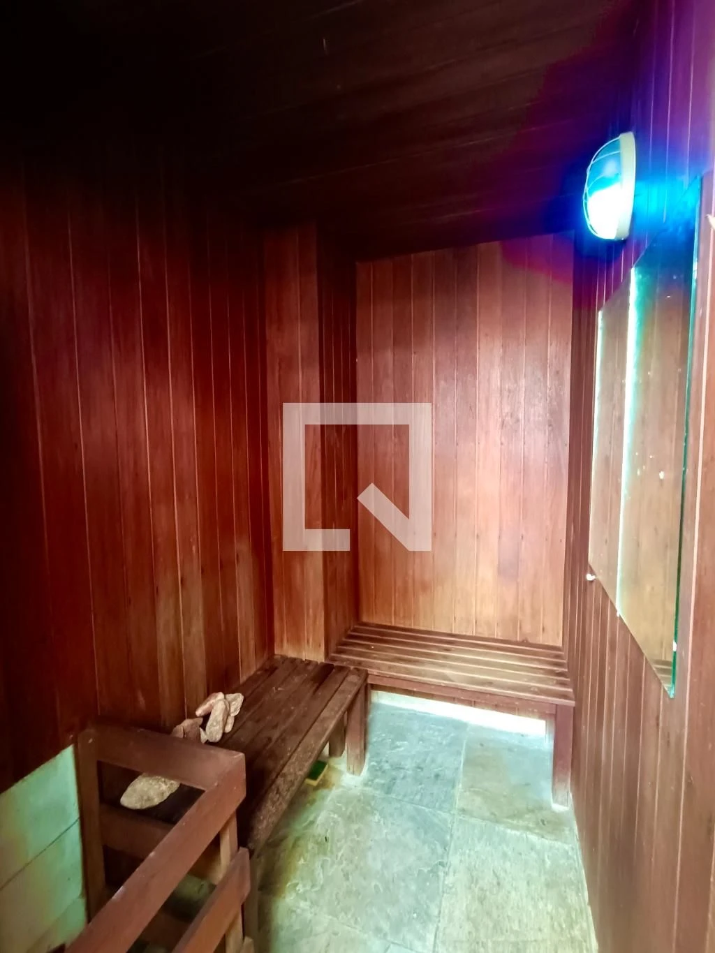 Furnished 2-bedroom apartment with private balcony BBQ — photo 41
