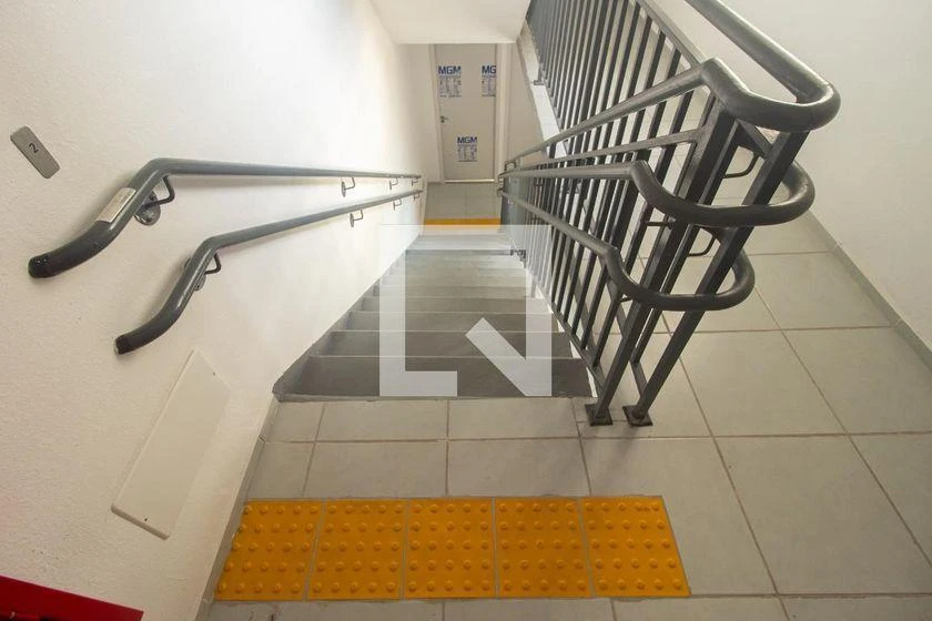 Квартира 40 м² з 2 спальнями та паркомісцем — photo 34