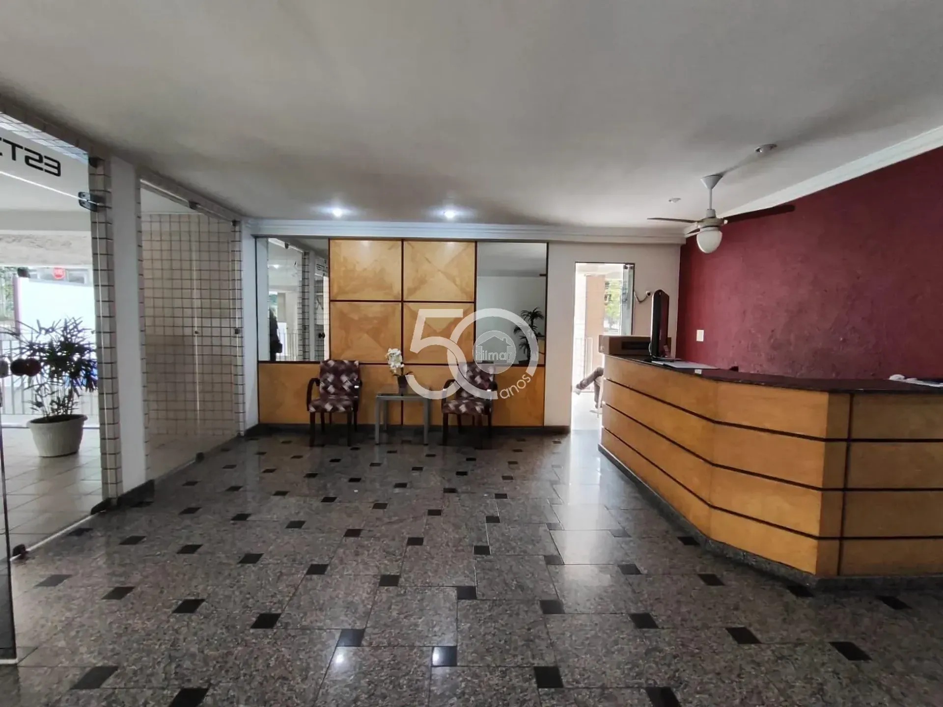 98 m² apartment with 3 bedrooms and 2 garage spaces — photo 35