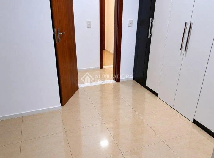 House with balcony and built-in grill plus 2 ensuite bedrooms — photo 8