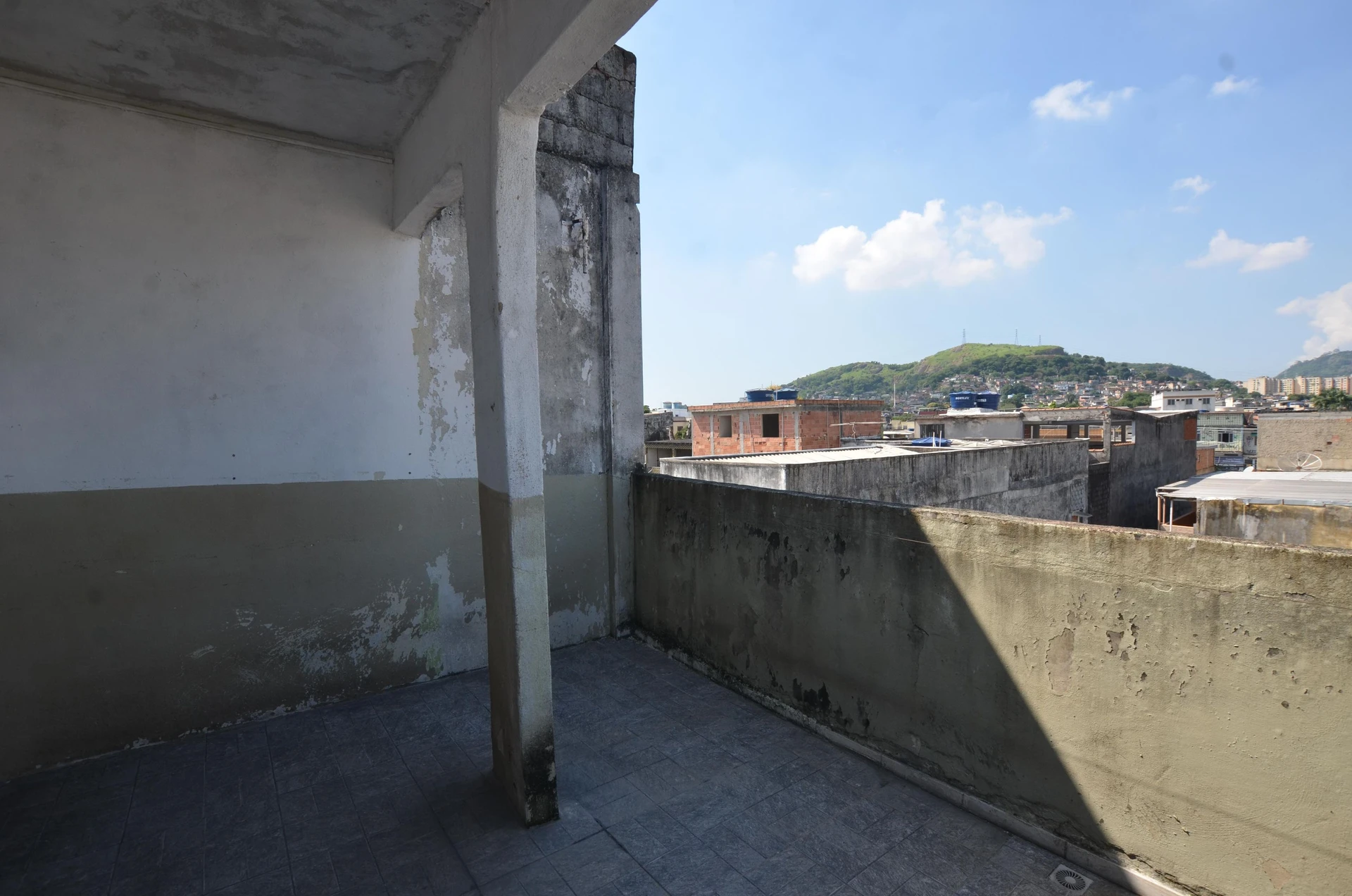 Unfurnished rental apartment with 2 bedrooms — photo 12