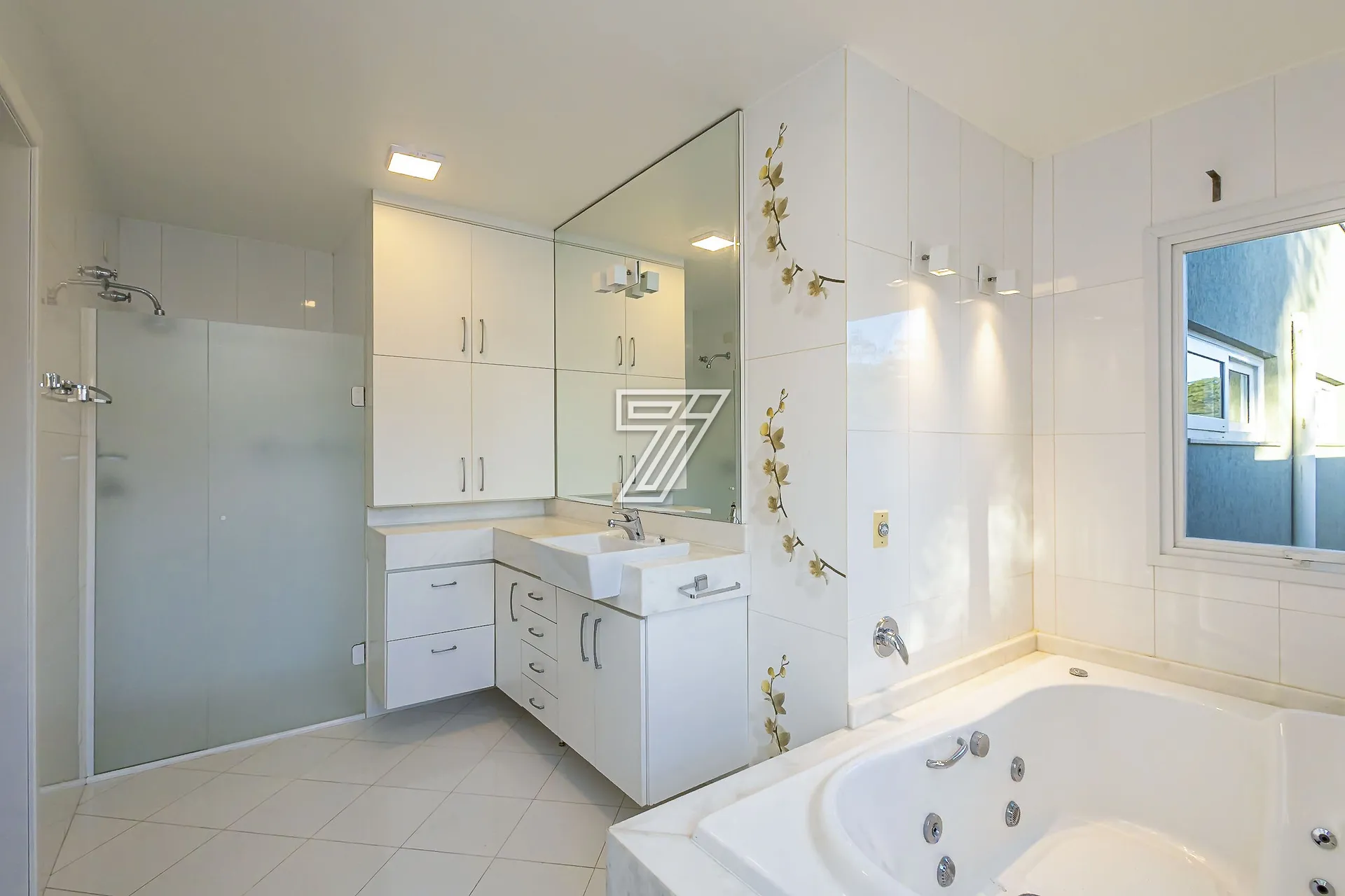 Casa para locação com 4 quartos e 3 suítes — photo 59