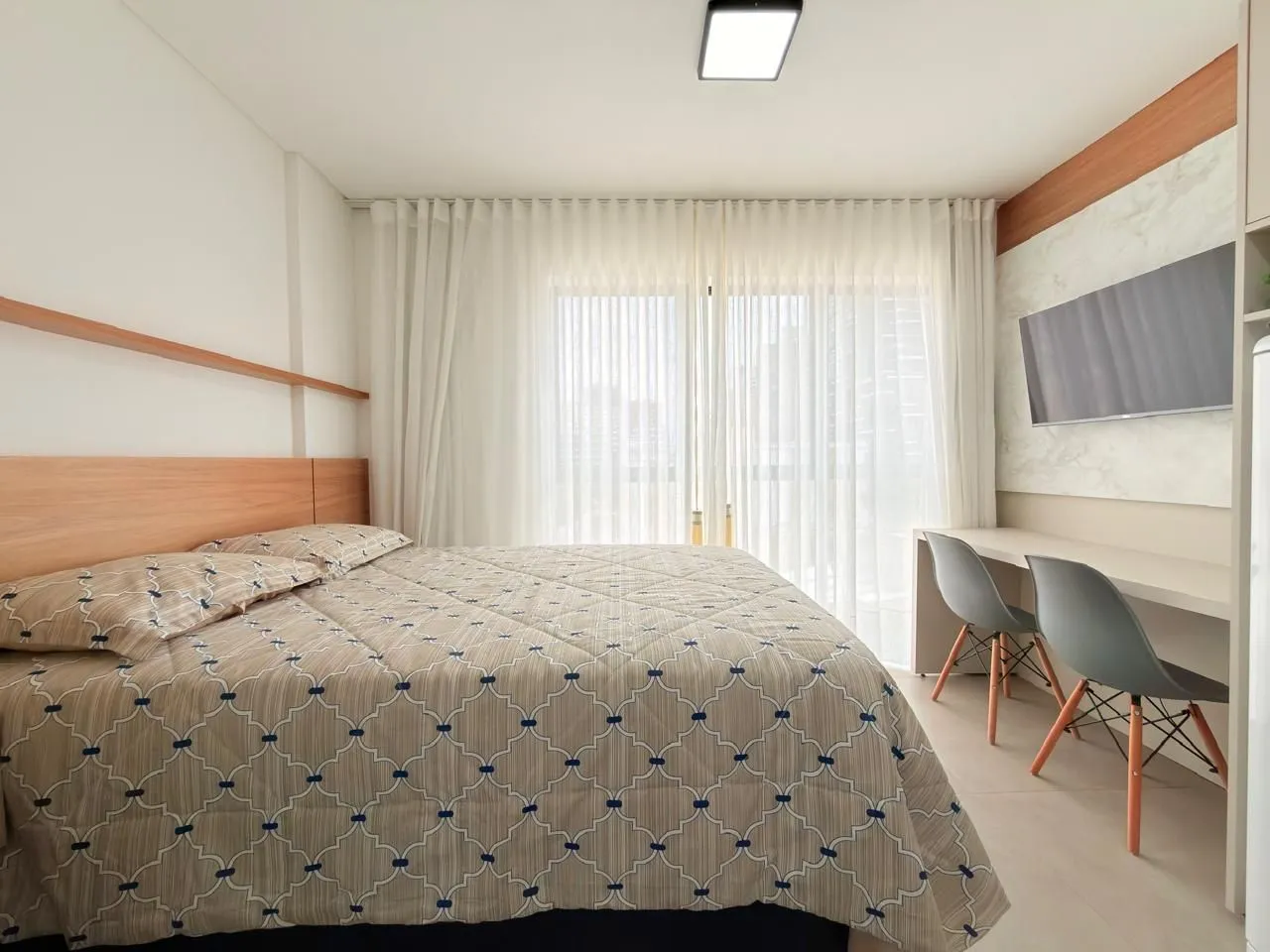 Furnished 36 m² studio with 1 bedroom and 1 bathroom — photo 6