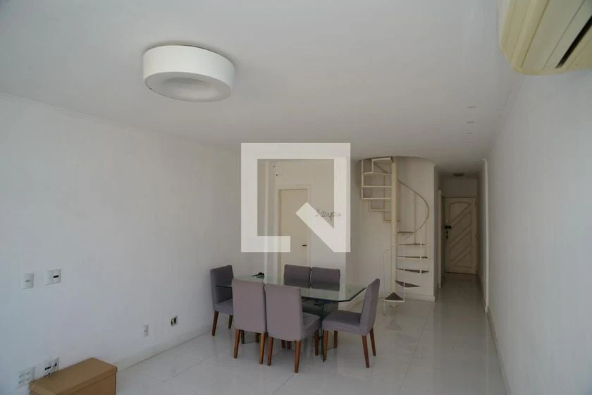 Top-floor rental with 4 bedrooms and 200 m² — photo 21