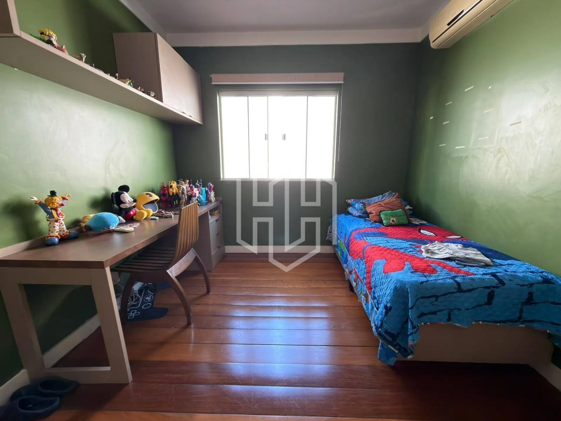 Балкон з грилем та 5 спалень: будинок 450 м² — photo 8