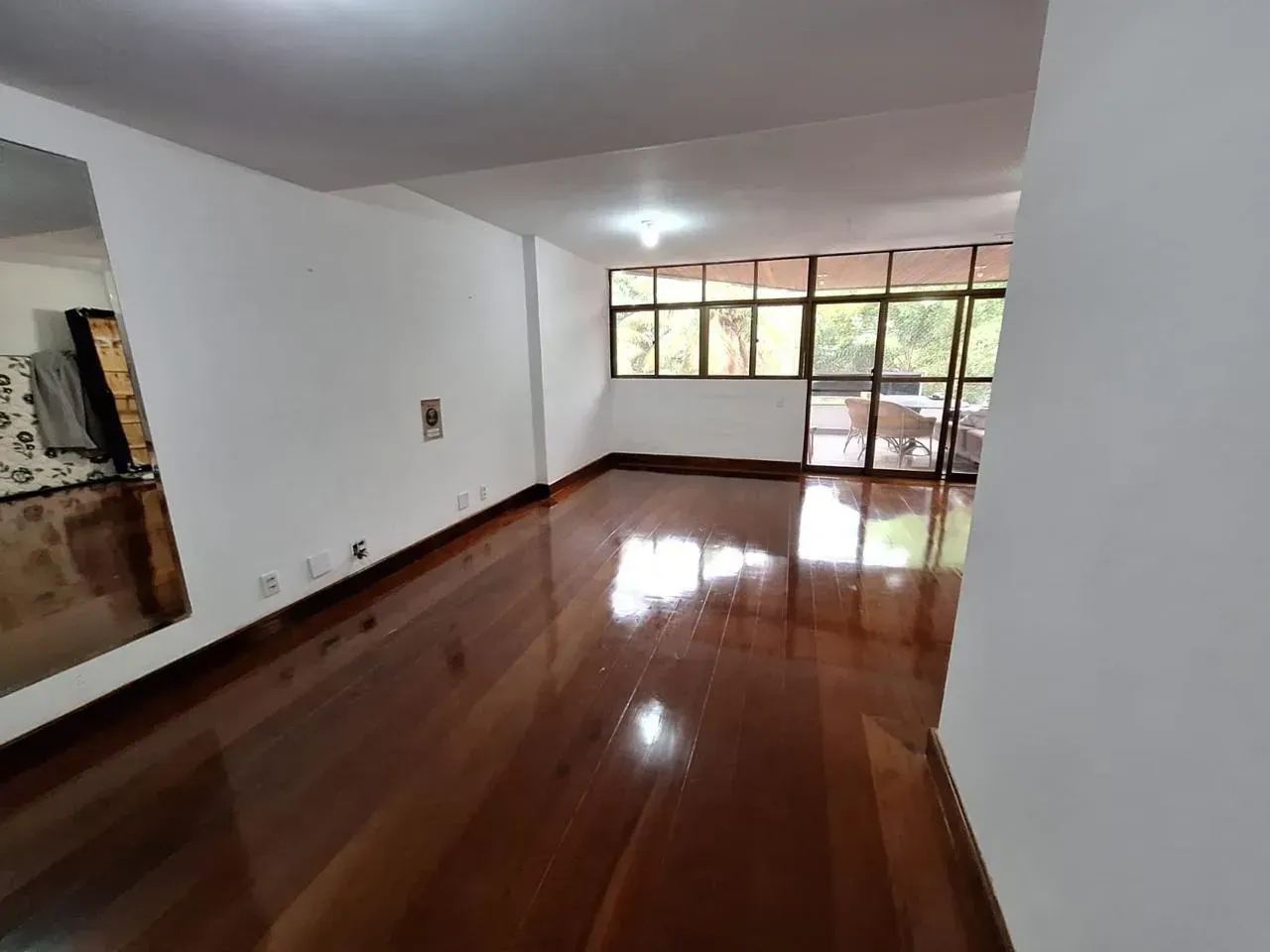 Apartamento sem mobília com 3 quartos e varanda — photo 5