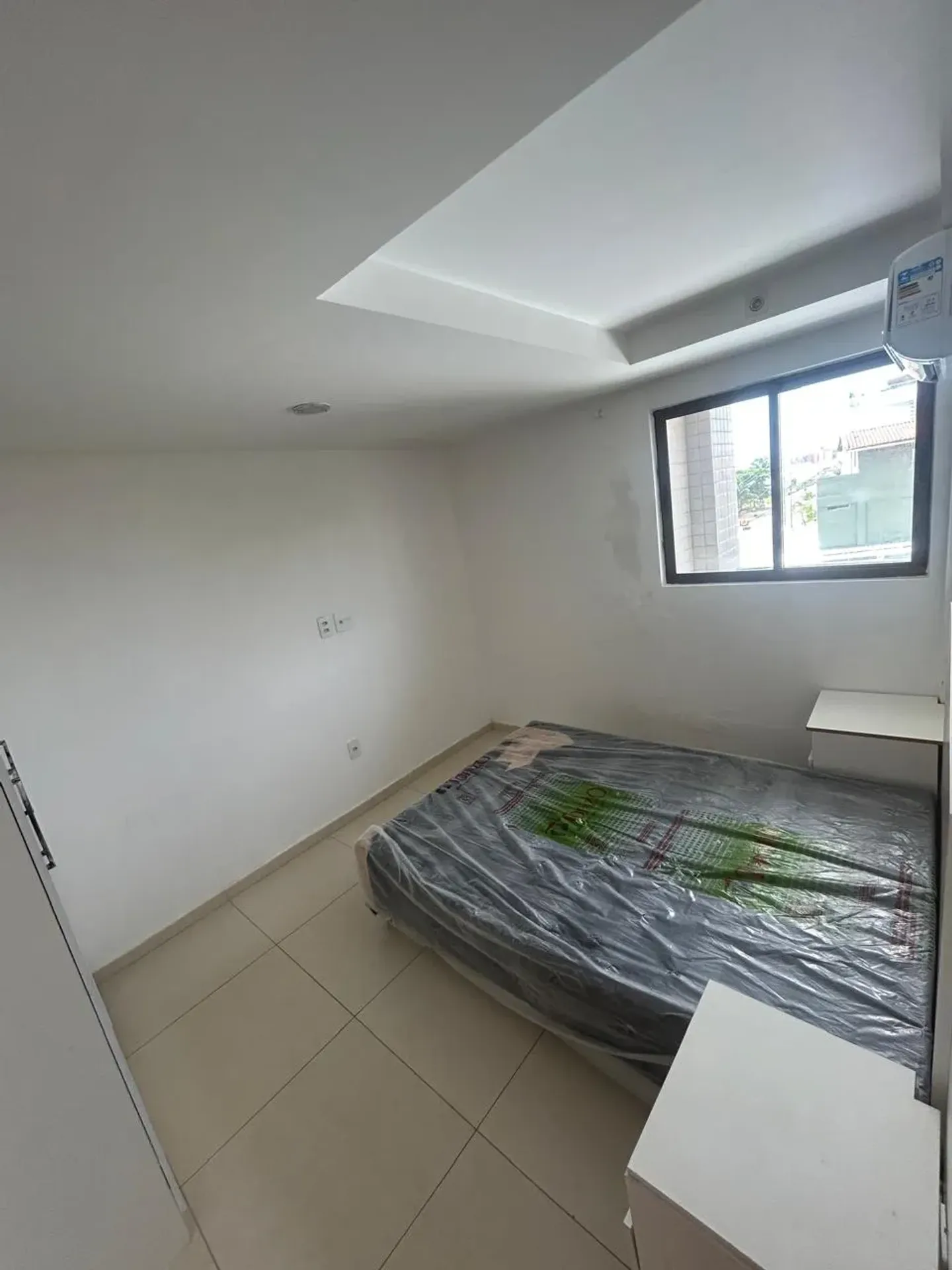 1-bedroom apartment with balcony and shared pool area — photo 7