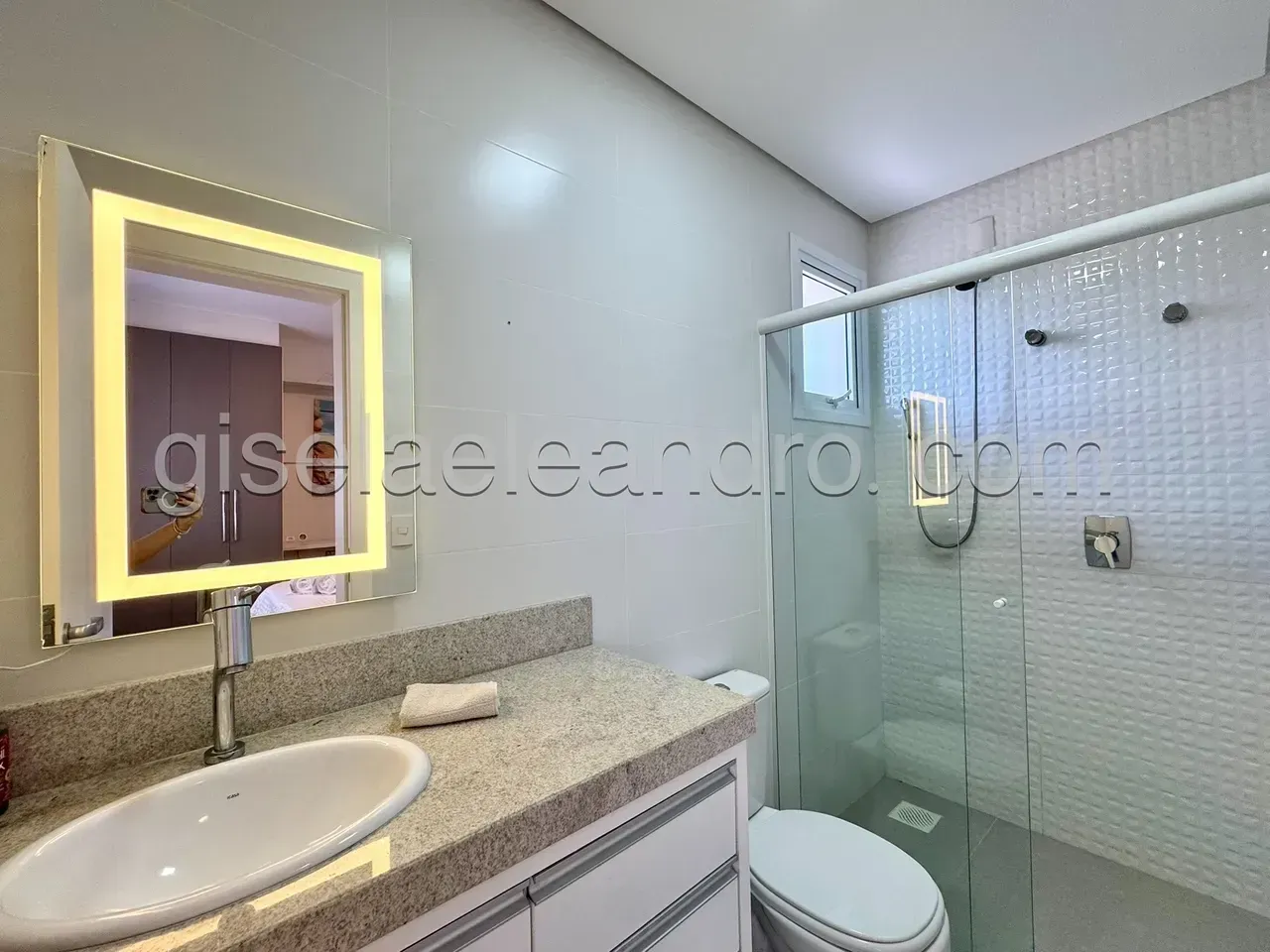 Casa amueblada con 4 dormitorios y cocina abierta — photo 20