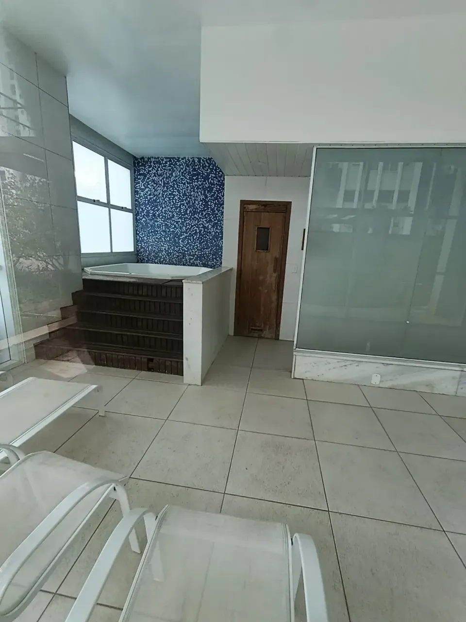 Apartment with 2 bedrooms a balcony and 1 parking spot — photo 20