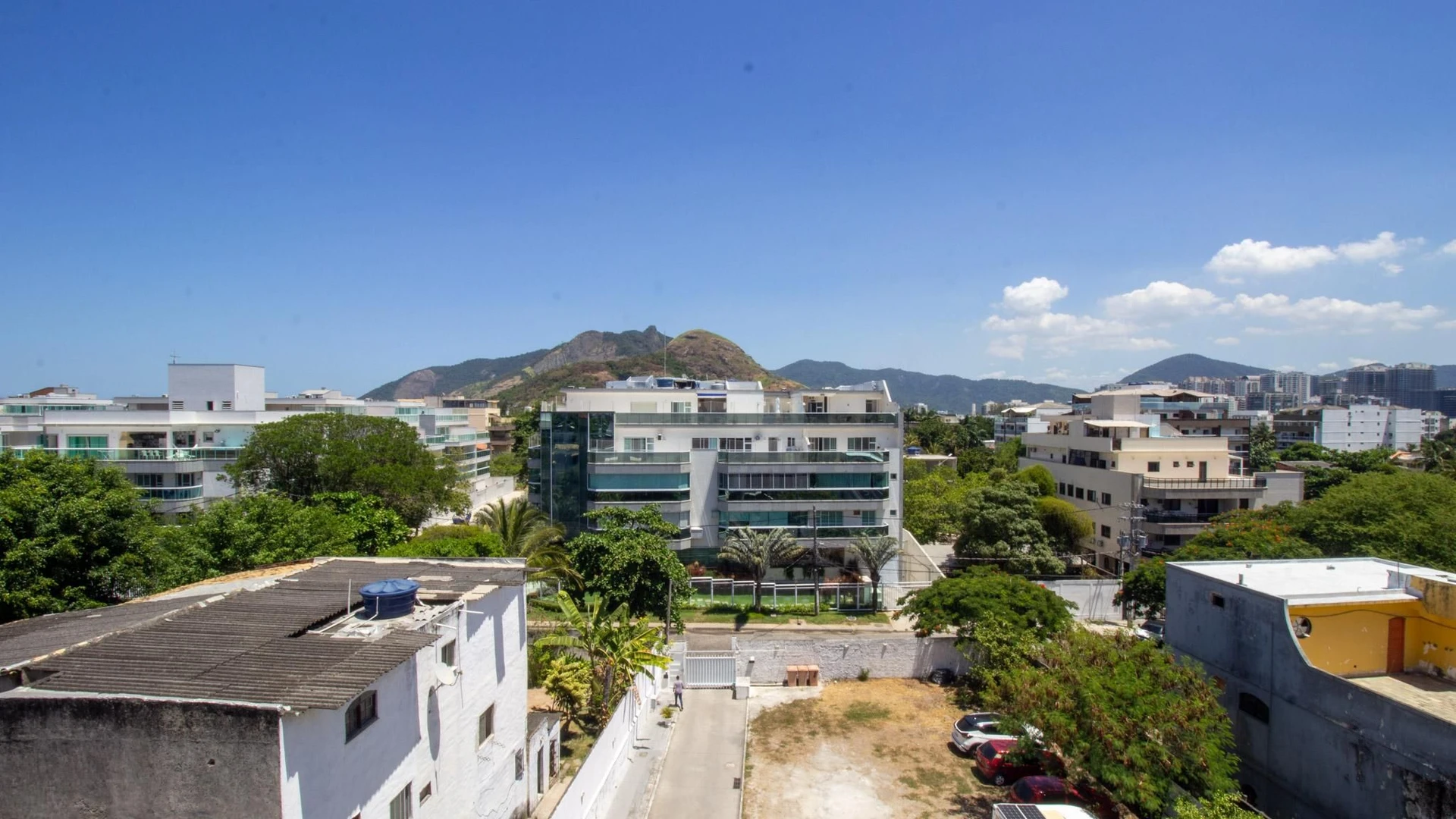 Apartamento mobiliado de 3 quartos com varanda e vista — photo 34