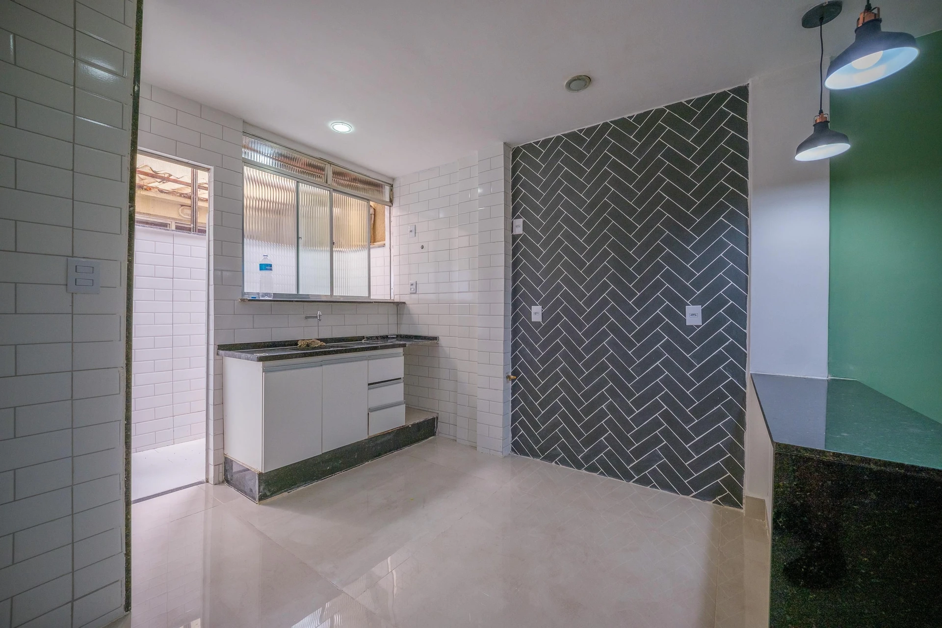 2-bedroom apartment with 1 parking space and private garden — photo 3