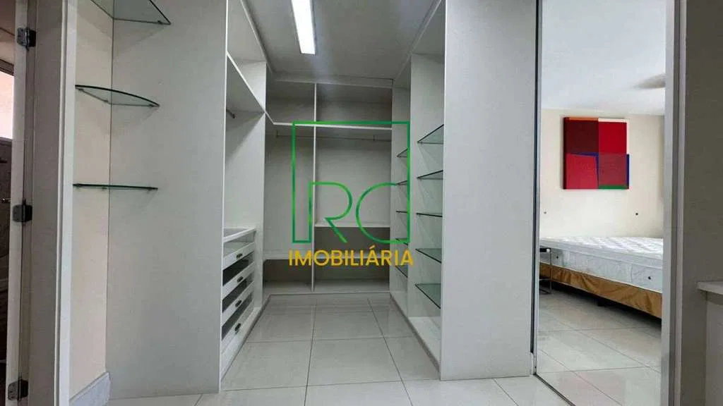 430 m² penthouse with 3 en-suite bedrooms and private BBQ — photo 3