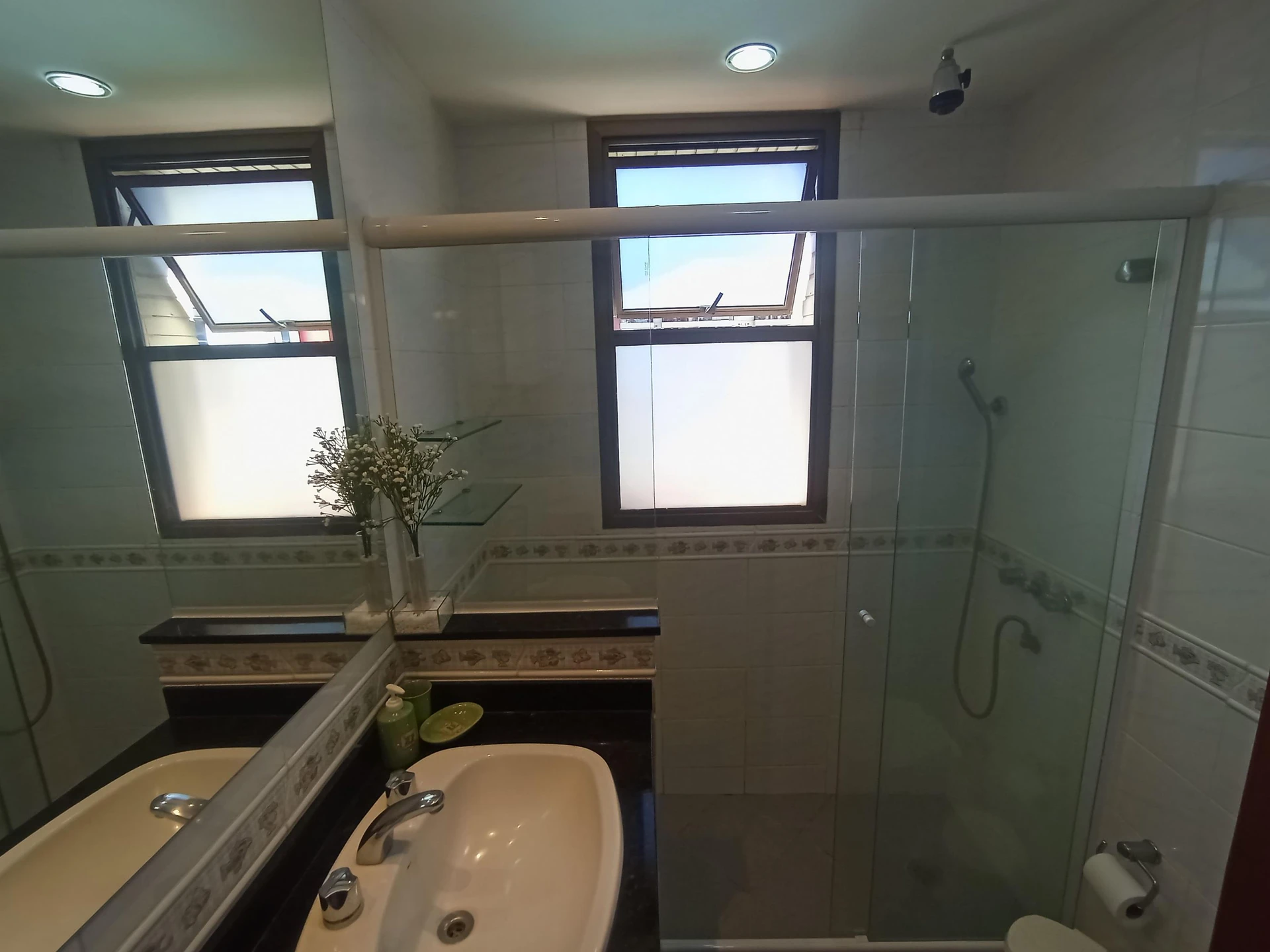 Мебльована квартира з 2 спальнями-сюїтами — photo 57