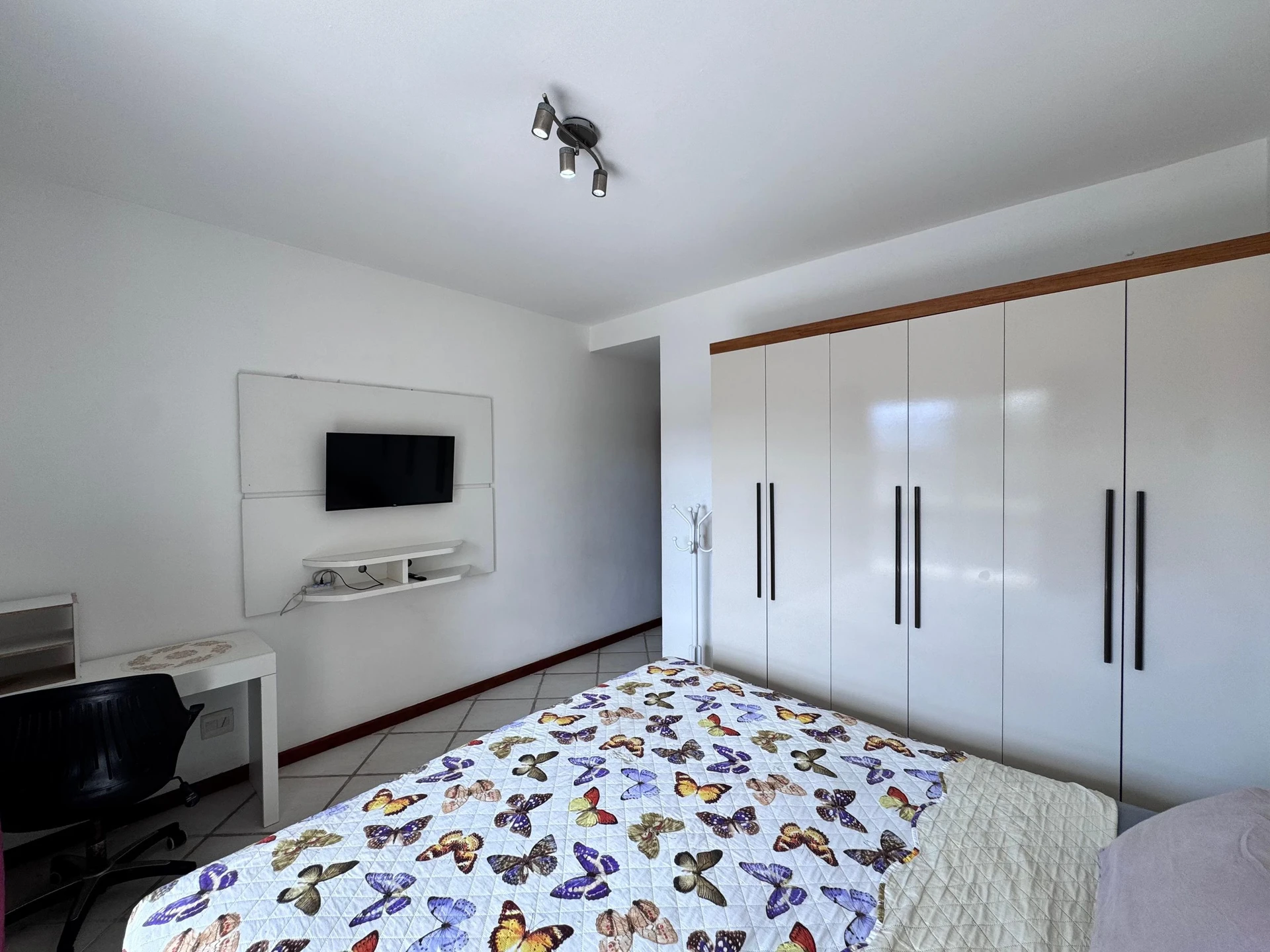 Apartamento mobiliado com 2 quartos e 3 banheiros — photo 26
