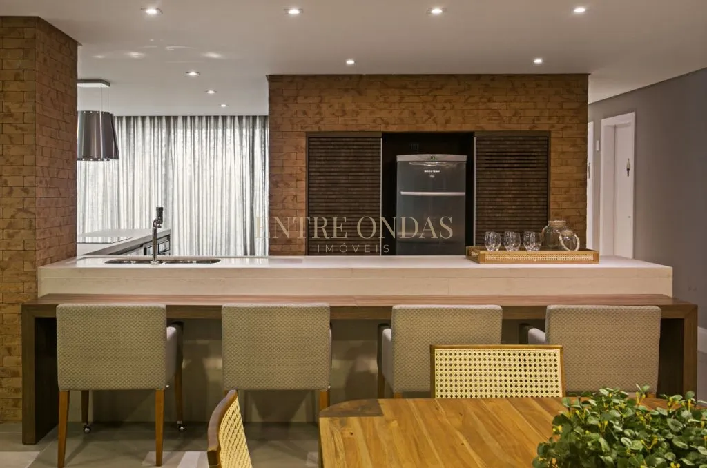Furnished 2-bedroom apartment with open-plan kitchen — photo 82