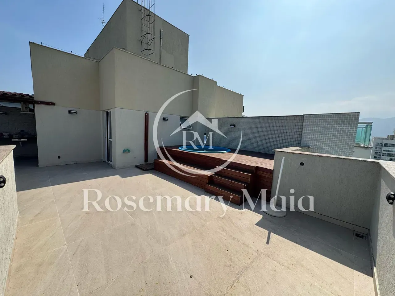 Duplex penthouse with 4 bedrooms and city view — photo 33