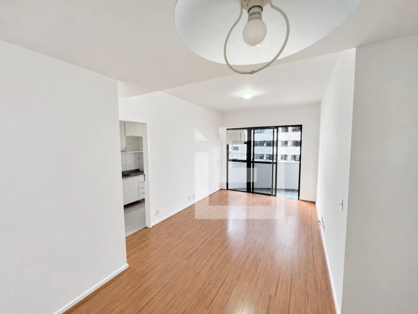 72 m² apartment with a home office and a washing machine