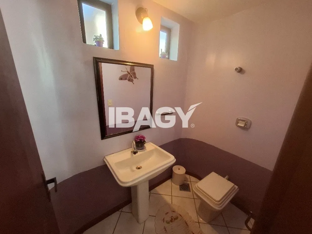 Furnished house with 5 bedrooms, 2 suites and 2 parking — photo 31