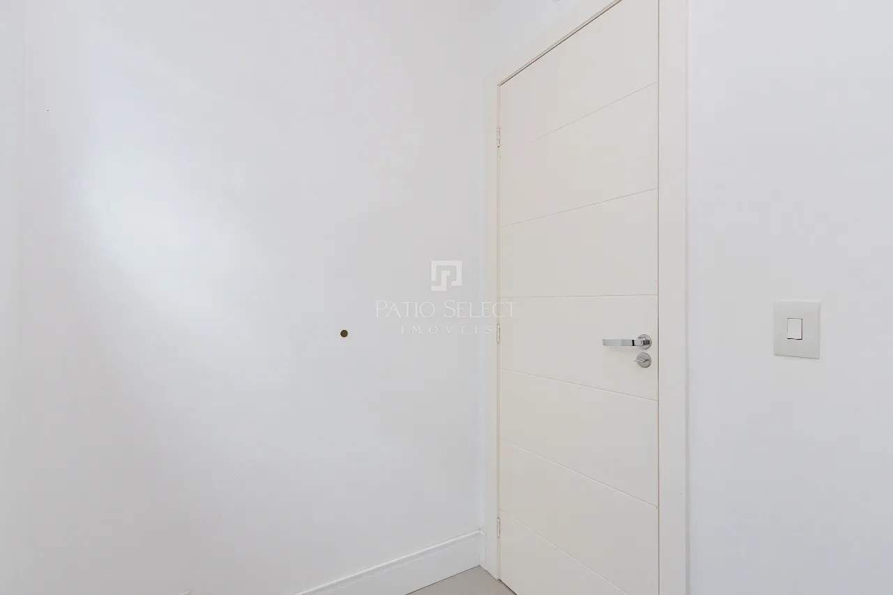 House with 5 bedrooms, 2 en-suites and private garden — photo 11